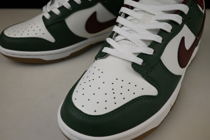 nike dunk low "gorge green" fb7160-161