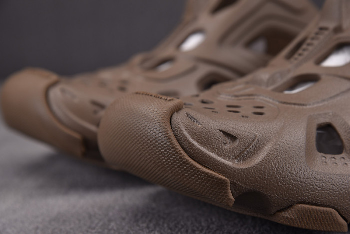 balenciag* sandal 36