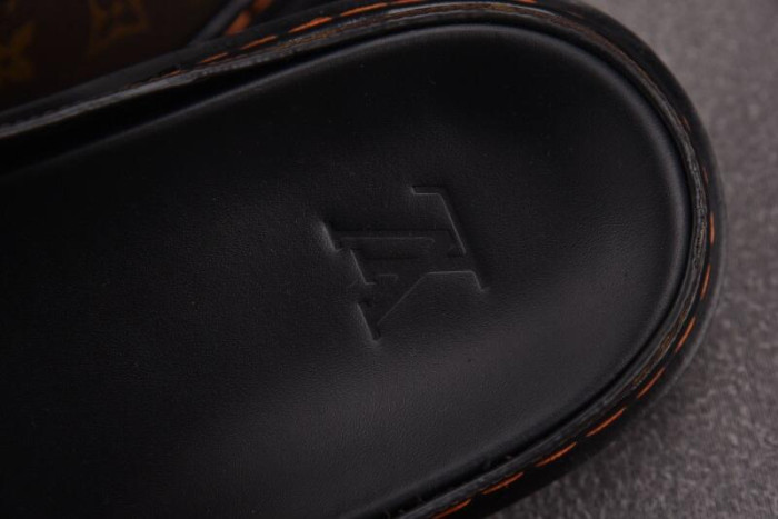 L&V sandal140