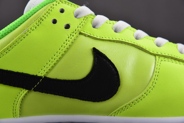 nike dunk low “glow in the dark” fj4610-702